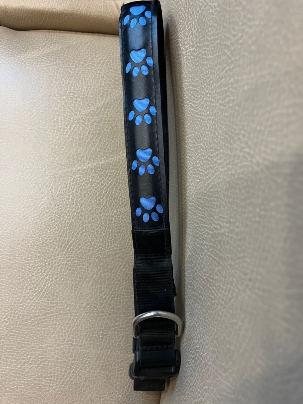 Black Adjustable Rechargeable Dog Paw Print Collar